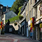 A La Maison - De Luxe