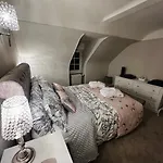A La Maison - De Luxe * دومفرونت