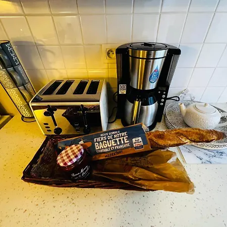 A La Maison - De Luxe