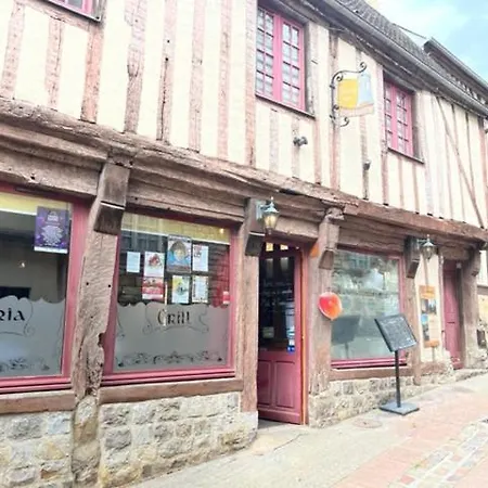 A La Maison - De Luxe *