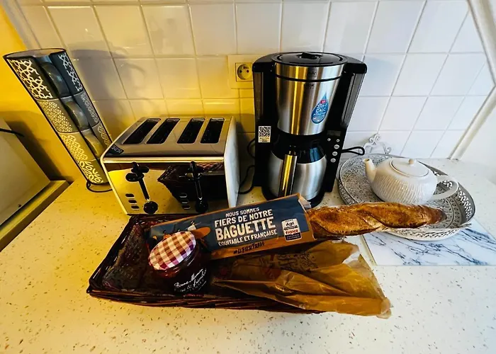 A La Maison - De Luxe